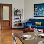 Casa Milla * تريميتْسّو
